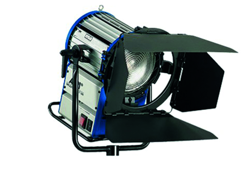 Mieten Smartfilmmedia - arri 1 2kilowatt hmi tageslicht cc